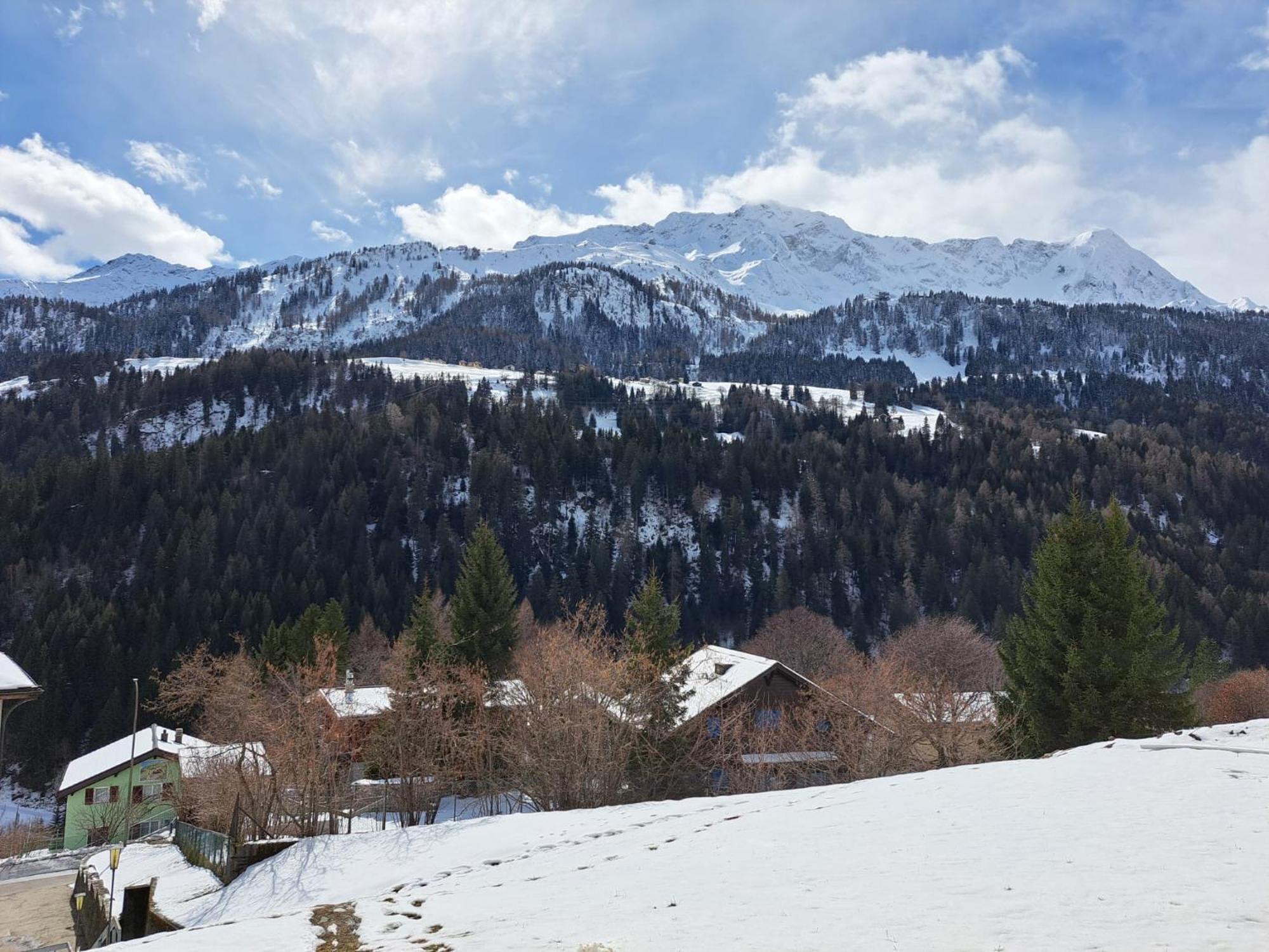 Airolo Valley Apartments By Quokka 360 - Cozy With Mountain View 외부 사진